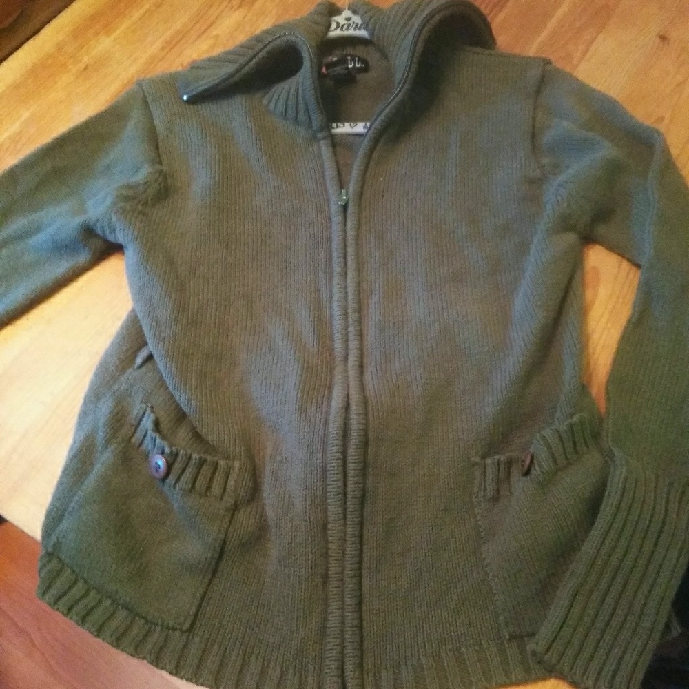 Olive thick zip up sweater medium